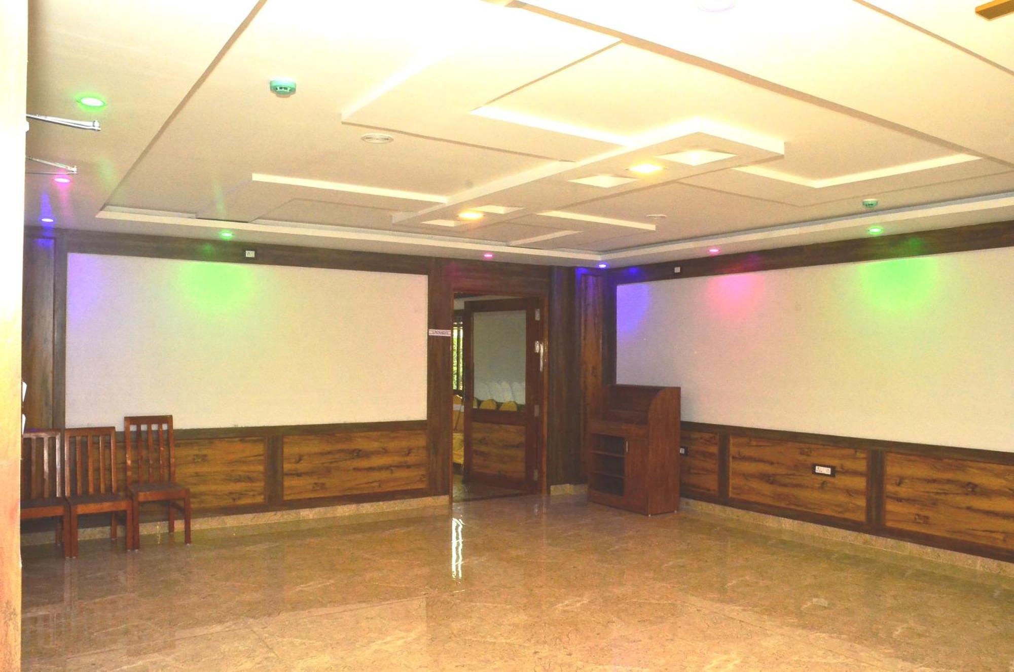 Hotel Agt Park Chennai Exterior photo